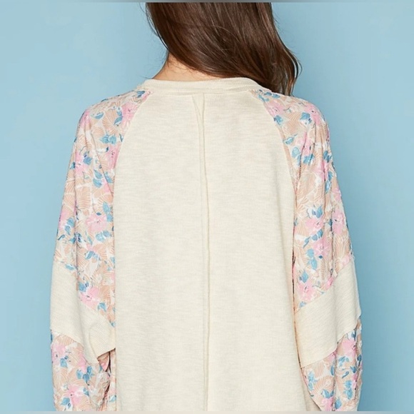 Oversized Lightweight Top in Cream with Pink & Green Floral Accents - Picture 5 of 11